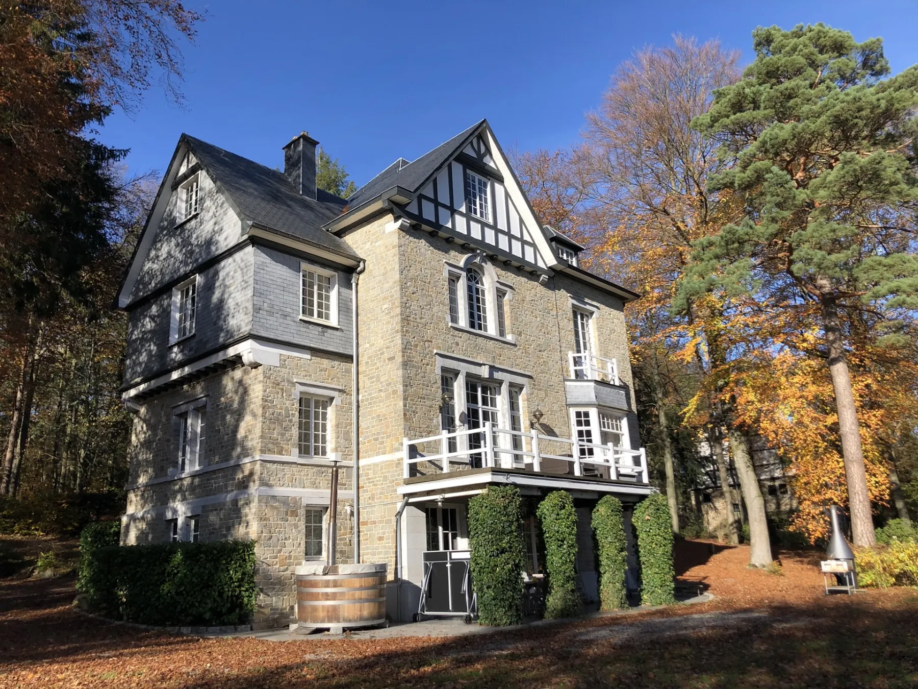 Le Soyeureux exterior in autumn light